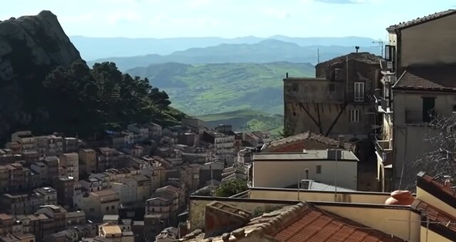 Sardinien. Quelle: Screenshot Youtube