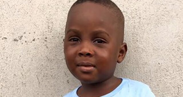Obdachloser Junge aus Kenia. Quelle: Screenshot Youtube